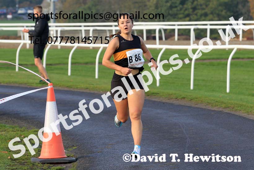 2022 Norman Woodcock Memorial Road Relays (organised by Elswick Harriers), Gosforth Park Racecourse, Newcastle.  Photo: David T. Hewitson/Sports for All Pics